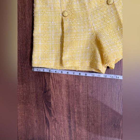 NWT Versona tweed lined dress shorts - Yellow - Size 2 - Picture 5 of 7
